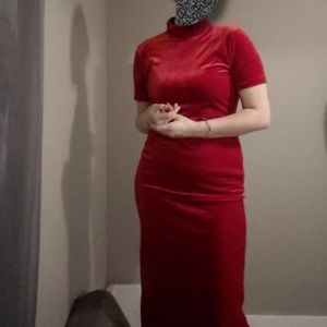 Gantos Red Velvet Knee Length Dress